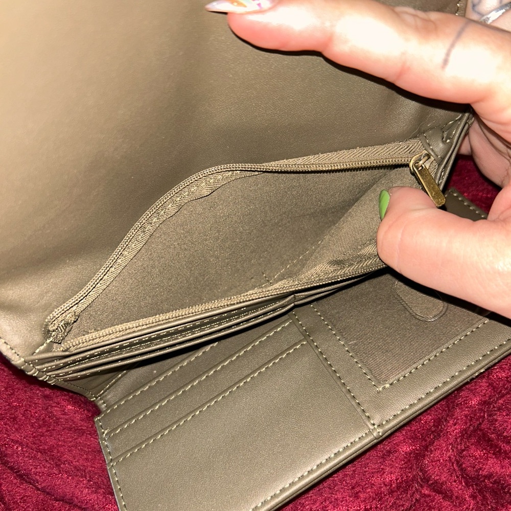 Target Olive Green Wallet - Picture 6 of 6